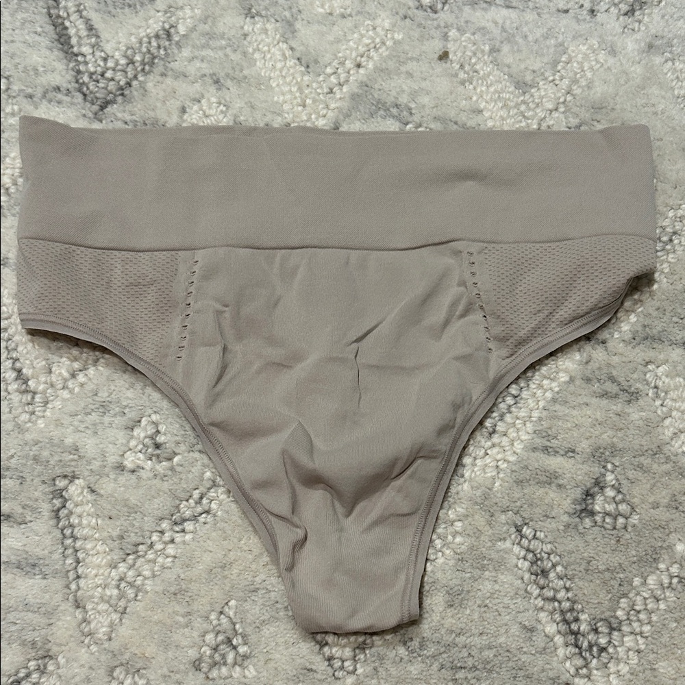 SPANX High-Waist Briefs in Cream